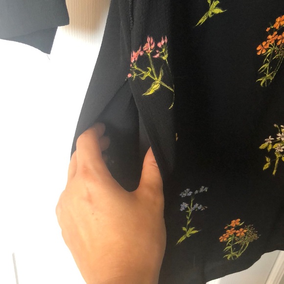 Black Flower dress with 3/4 sleeves - Picture 2 of 4